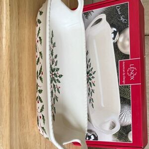 Lenox White Tray with Holly Design